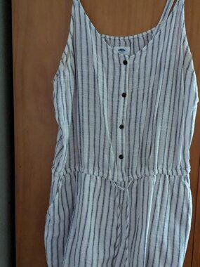 Old Navy Pin Stripe Romper Size L
